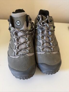 NEW Merrell Women's Chameleon 7 Hiking Boots 8.5 Frozen Blue Mid